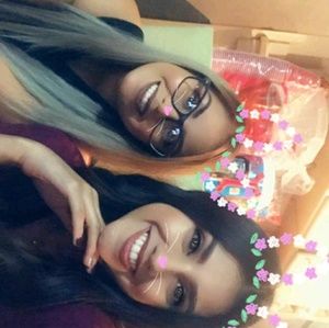 Meet your Posher, Alma